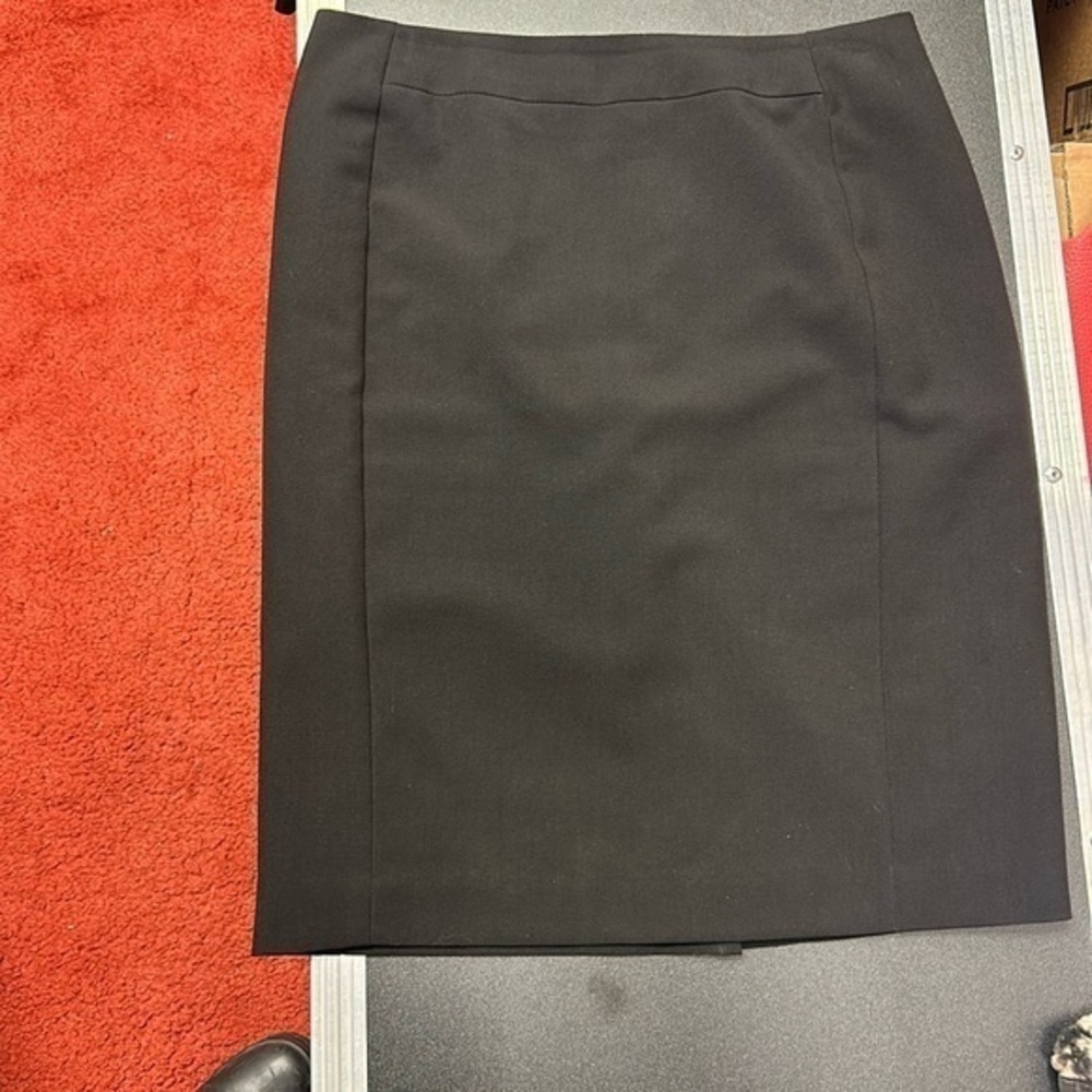 Worthington women’s little Black pencil skirt size 6 petite
